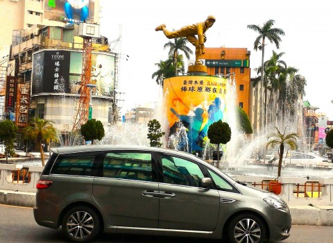 噴水広場と呉明捷投手2