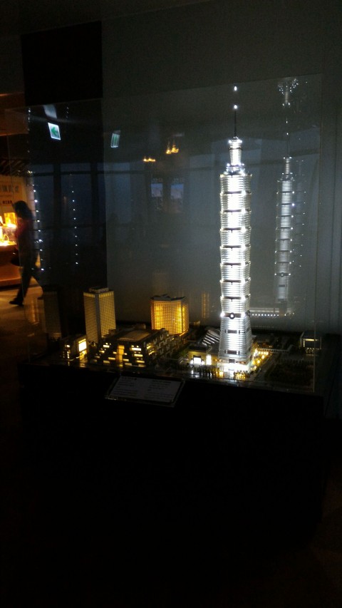 台北101　89階展望台　模型