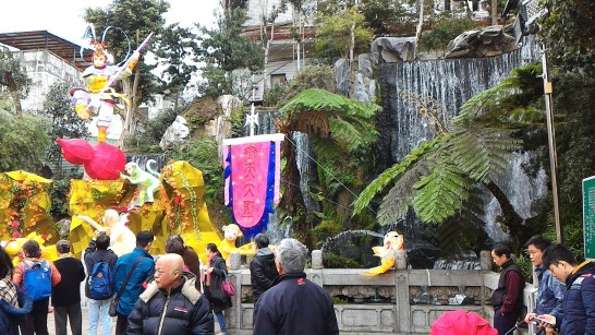 龍山寺の有名な滝