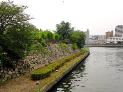 石垣と寝屋川