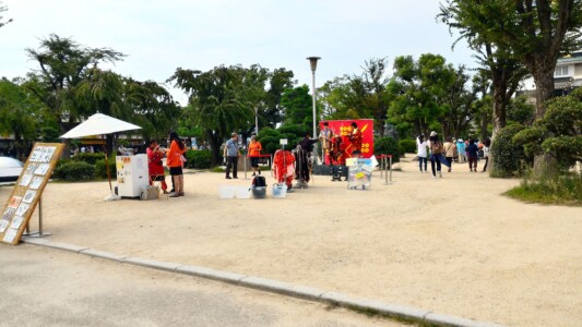 大阪城天守閣前有料撮影サービス
