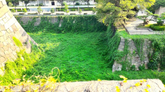 大阪城本丸から見た空堀